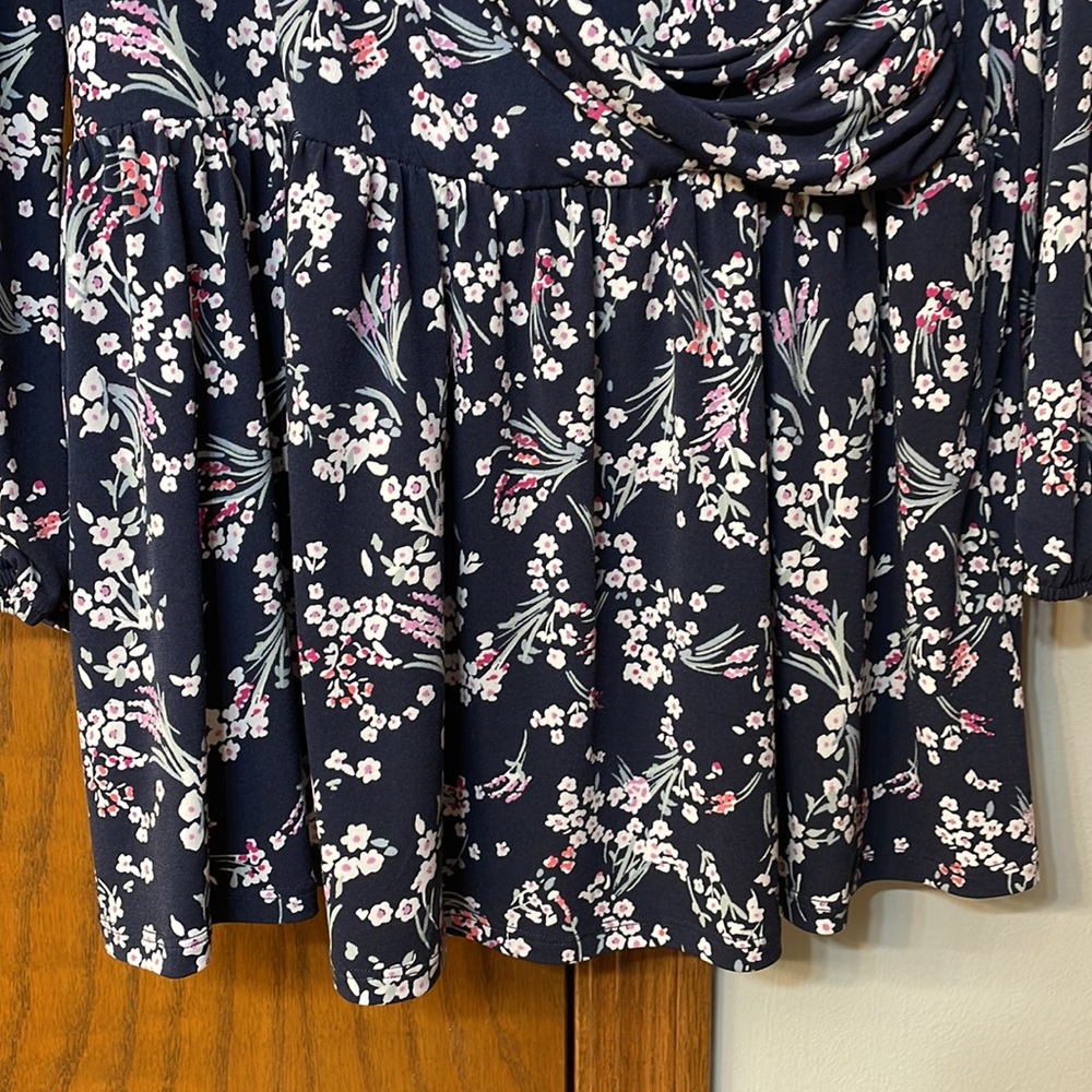 LANE BRYANT NWOT Womens Size 14/16 Floral Printed Crossover Blouse Top Blue Pink - Picture 7 of 12